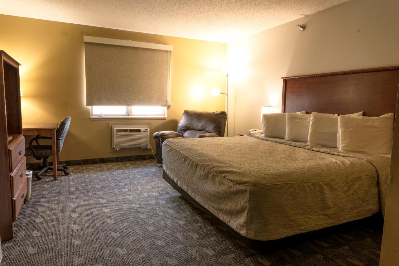 Governors Inn A Travelodge By Wyndham Pierre  Kültér fotó