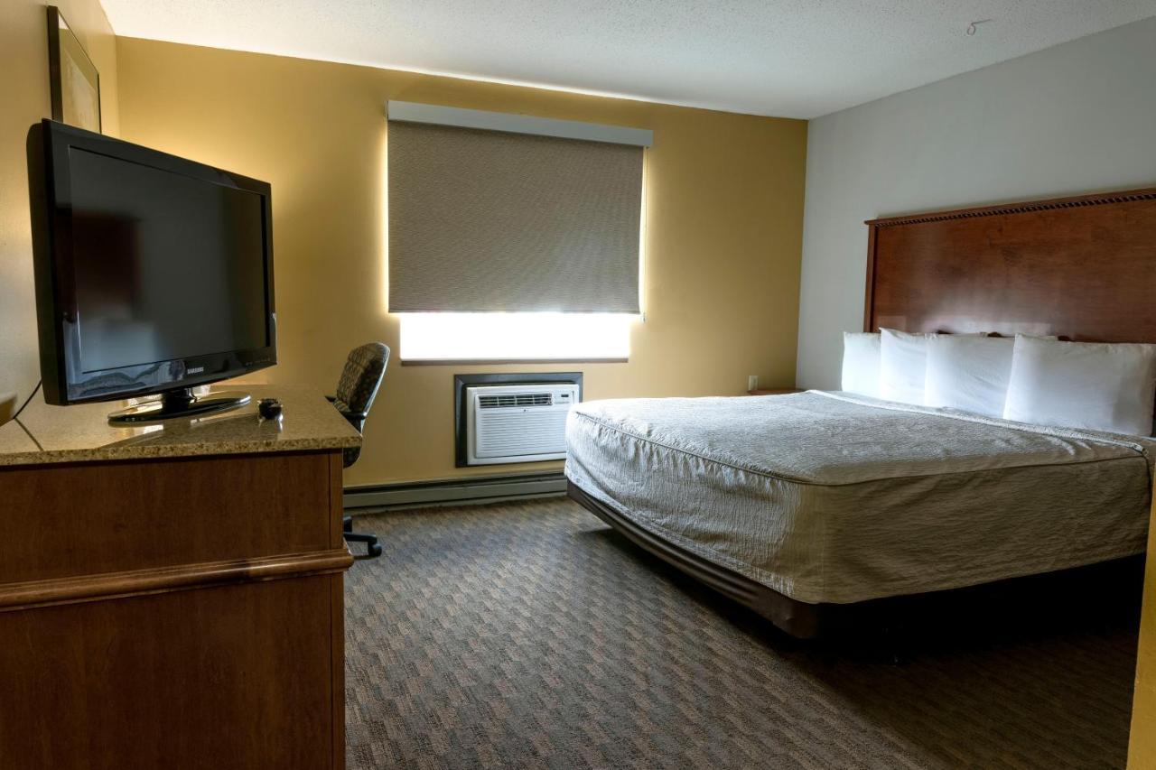 Governors Inn A Travelodge By Wyndham Pierre  Kültér fotó