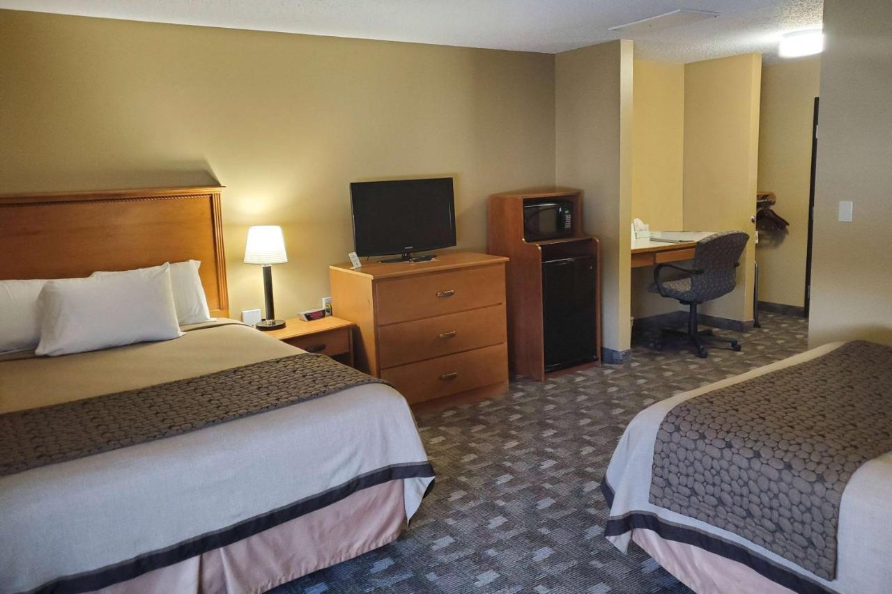 Governors Inn A Travelodge By Wyndham Pierre  Kültér fotó